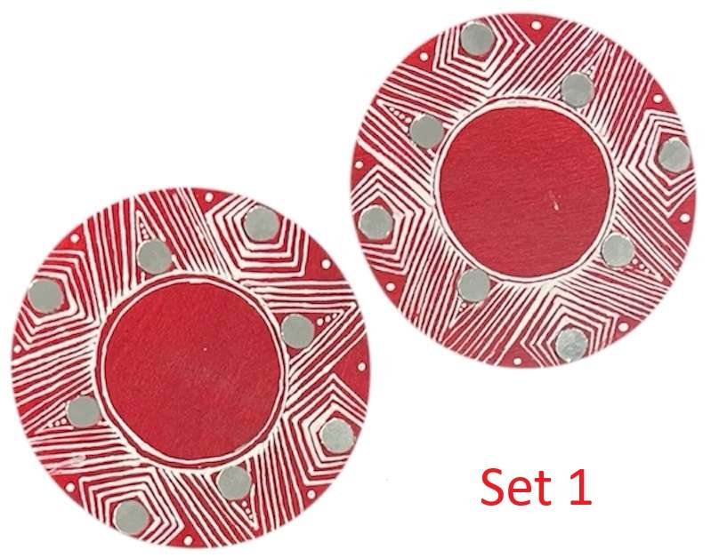 Aipan Diya Stands (set of 2) - Image 8