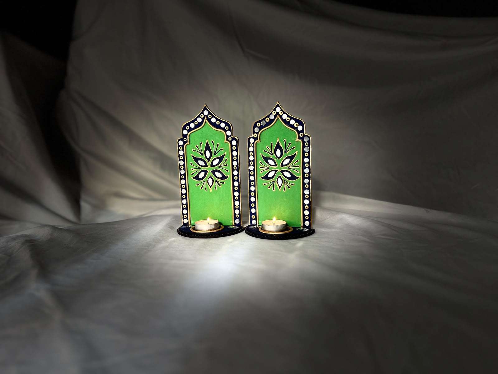 Lippan-Diwali-diya-tealight-holder-handcrafted